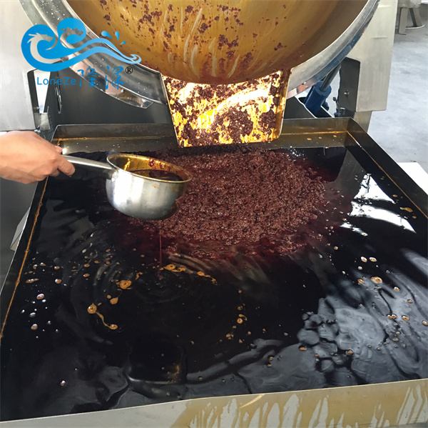 火鍋底（dǐ）料炒鍋