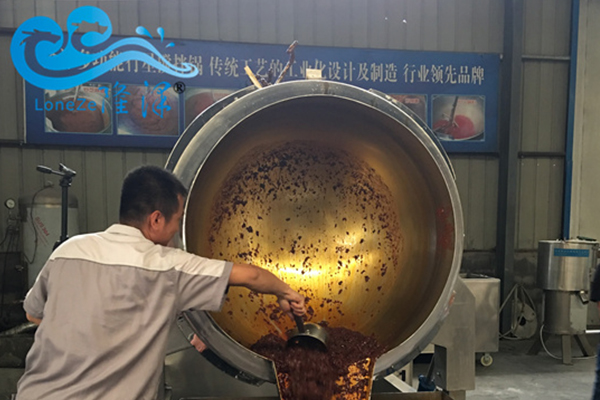 大型醬（jiàng）料炒鍋