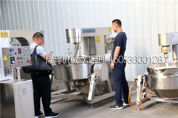 歡迎南京客戶來廠考察豆沙餡料炒鍋