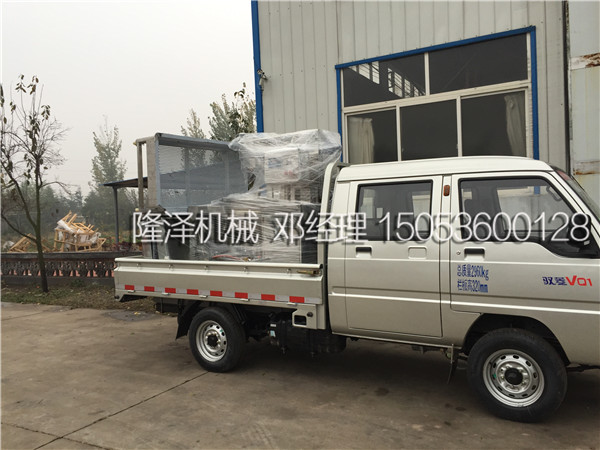 為你涮得一（yī）口好火鍋，川渝老板來廠采購小型熬料機飯店現場熬料