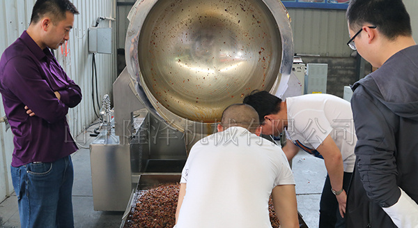 火（huǒ）鍋炒料機