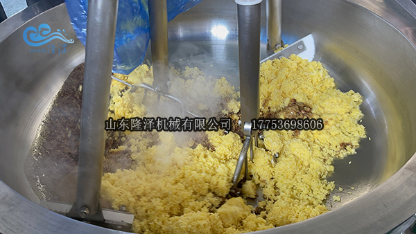 全(quán)自動炒菜機